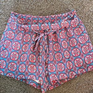 Flowy silk-material shorts